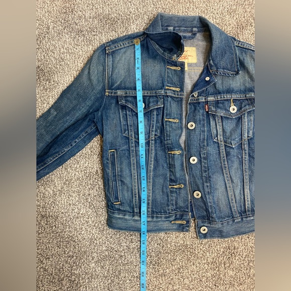 LEVI’S Jean Jacket - Picture 7 of 7